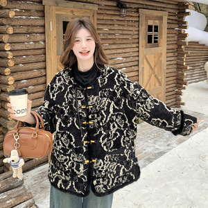 竞品 羽绒服图片