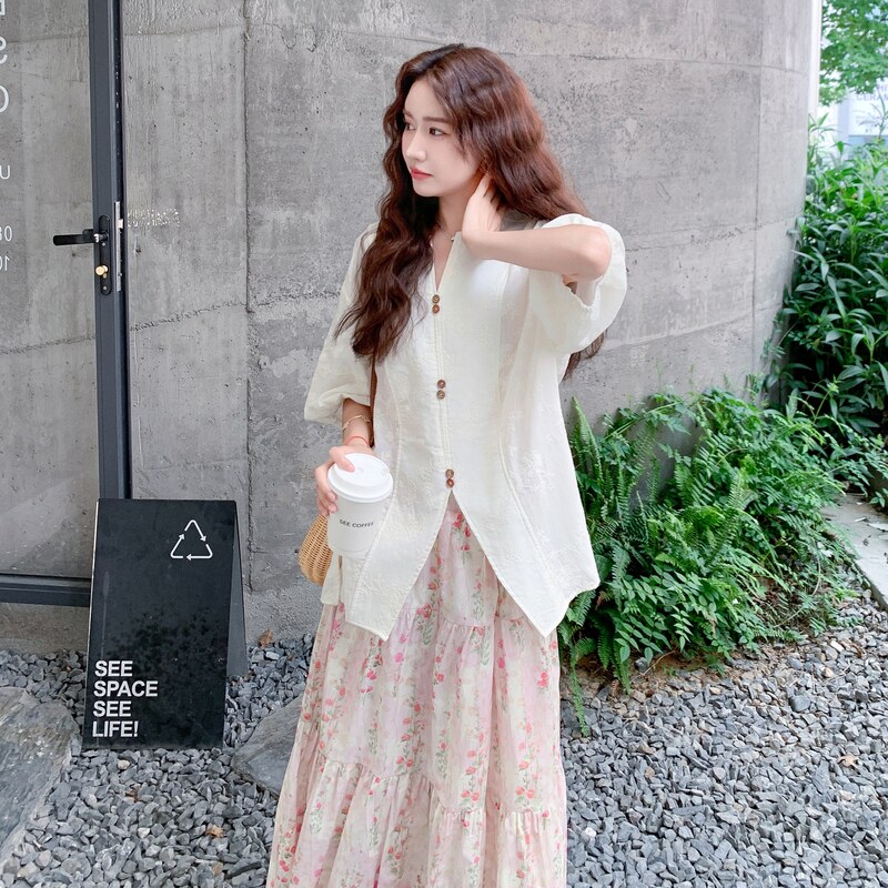 韩系甜美减龄套装裙女2025年新款超好看刺绣小衫碎花半身裙两件套,女装套装/套裙,2C153