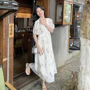 法式纯欲风v领碎花裙女夏季2025新款少女甜美气质超仙显瘦连衣裙图片