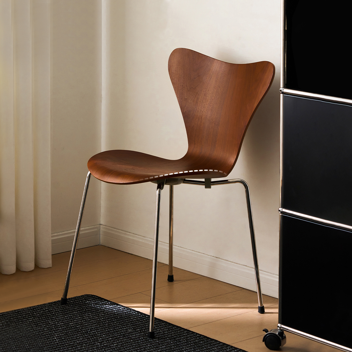 中古餐椅现代简约设计师靠背椅家用实木椅子网红咖啡厅奶茶店凳子