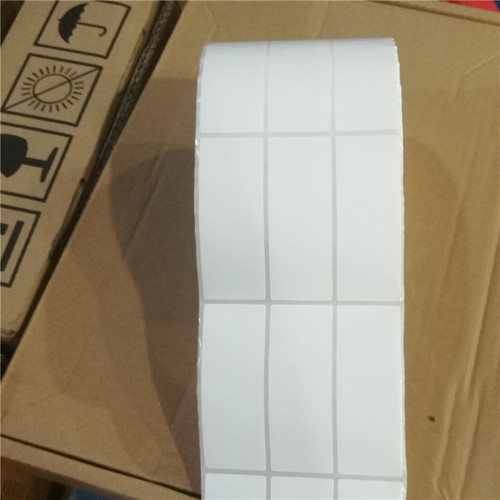 标签纸粘性好竖版铜版不干胶纸
