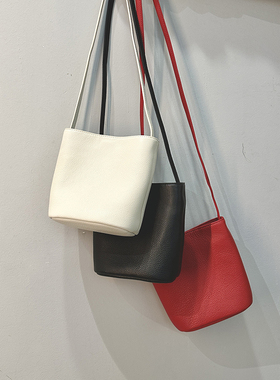 头层牛皮小水桶包包2025新款高级感简约百搭软皮红色单肩斜挎包女