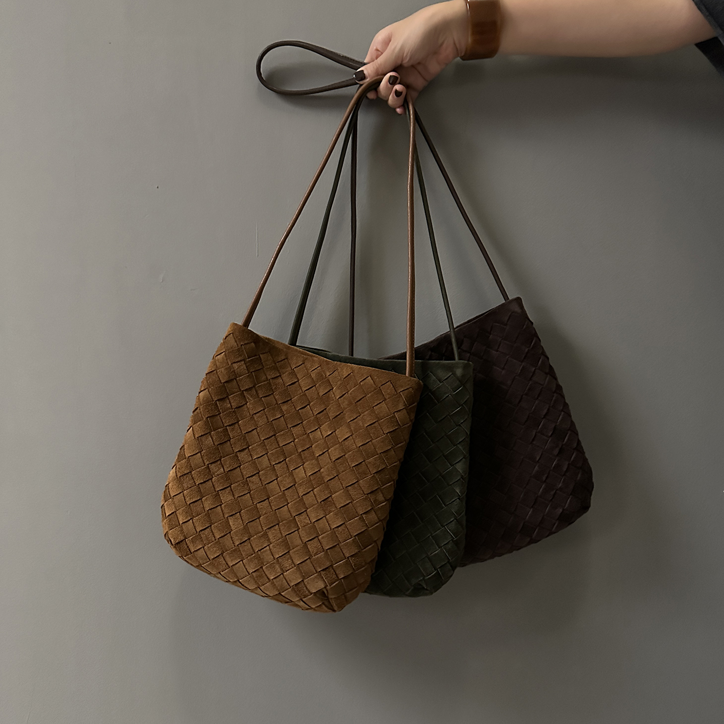 手工编织包头层牛皮磨砂皮女包