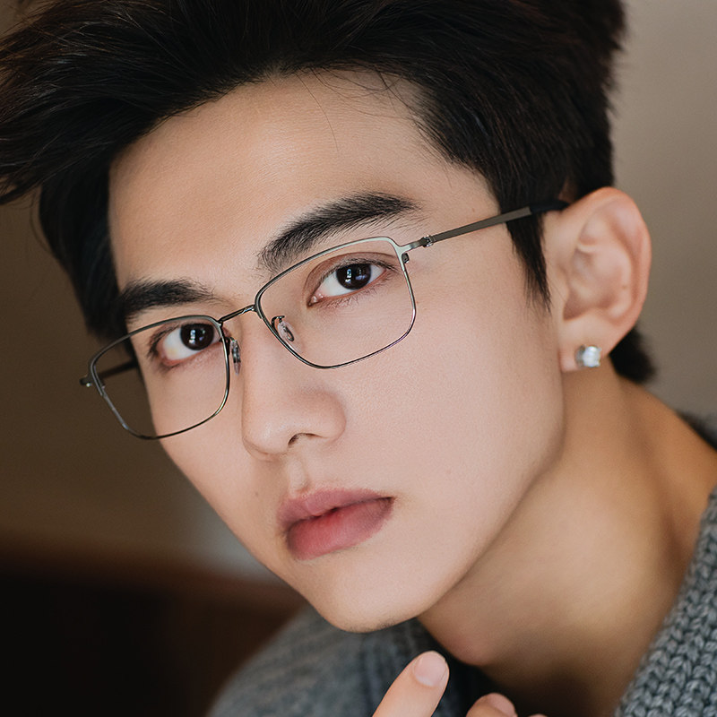 超轻纯钛近视眼镜男可配度数简约黑框斯文方框防蓝光抗辐射眼睛架