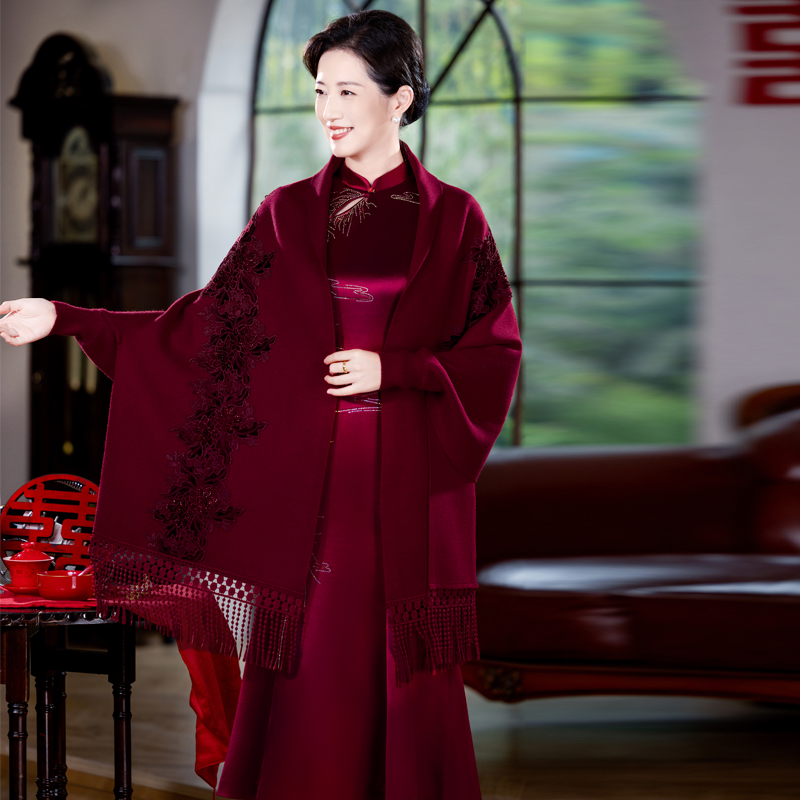 秋冬新款婚宴妈妈旗袍披肩搭配旗袍斗篷高端气质婚宴装喜婆婆外套
