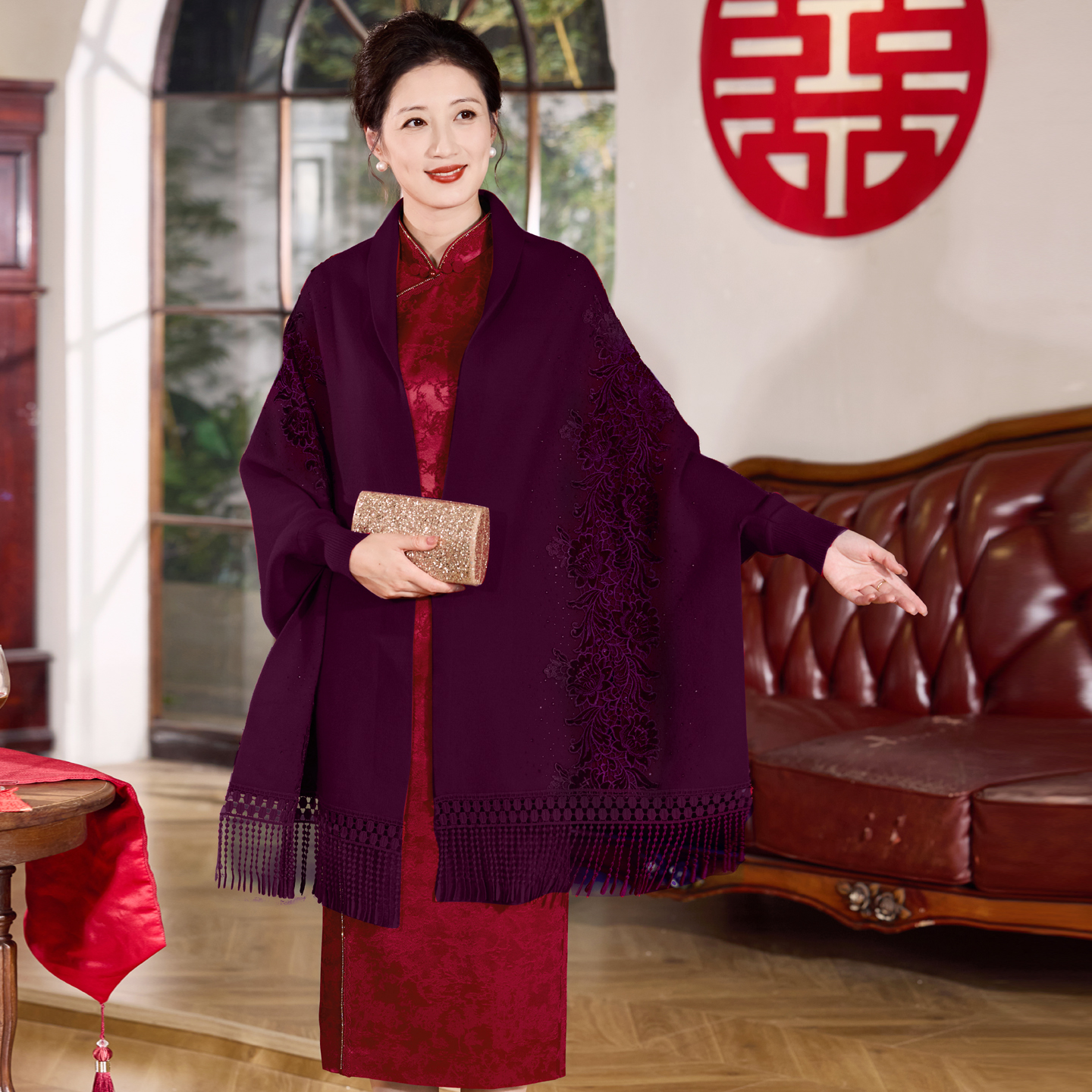2025秋冬新款紫色妈妈配旗袍的外搭喜婆婆配礼服披肩高级刺绣外披