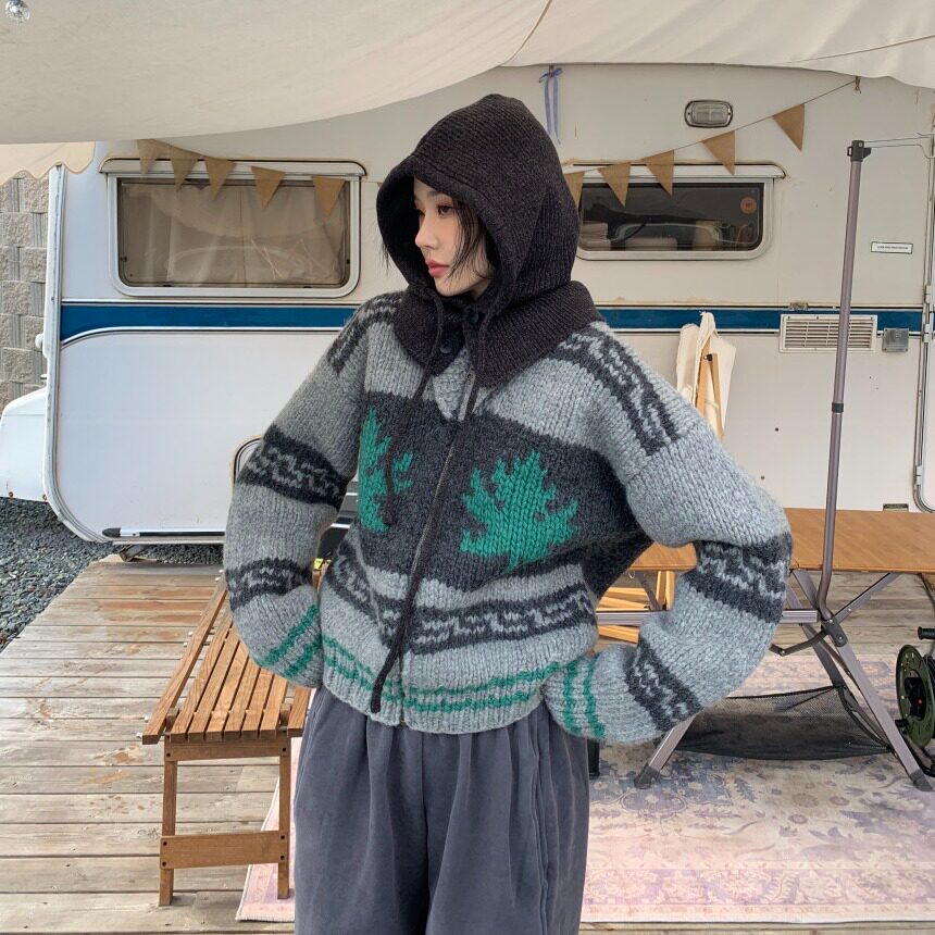 现货~秋冬雪花提花设计感 复古重工拼色叶子针织宽松厚实毛衣外套