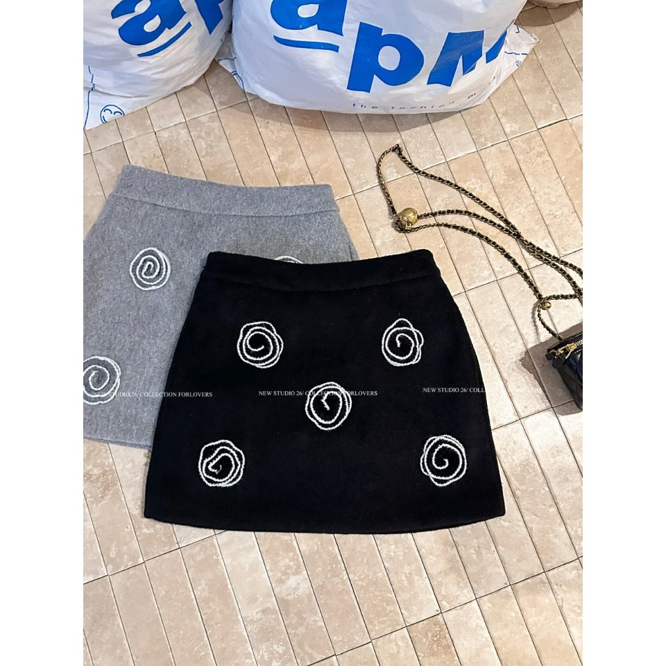 PPSHD立体山茶花毛呢半身裙女冬季高腰短裙复古A字裙子
