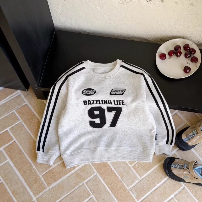 依依妈男童撞色运动卫衣儿童春装宝宝字母数字打底衫宽松机车服潮