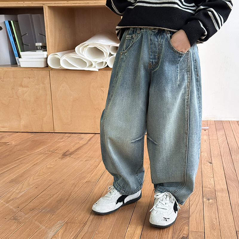 男童拼接复古砂洗直筒弯刀牛仔裤