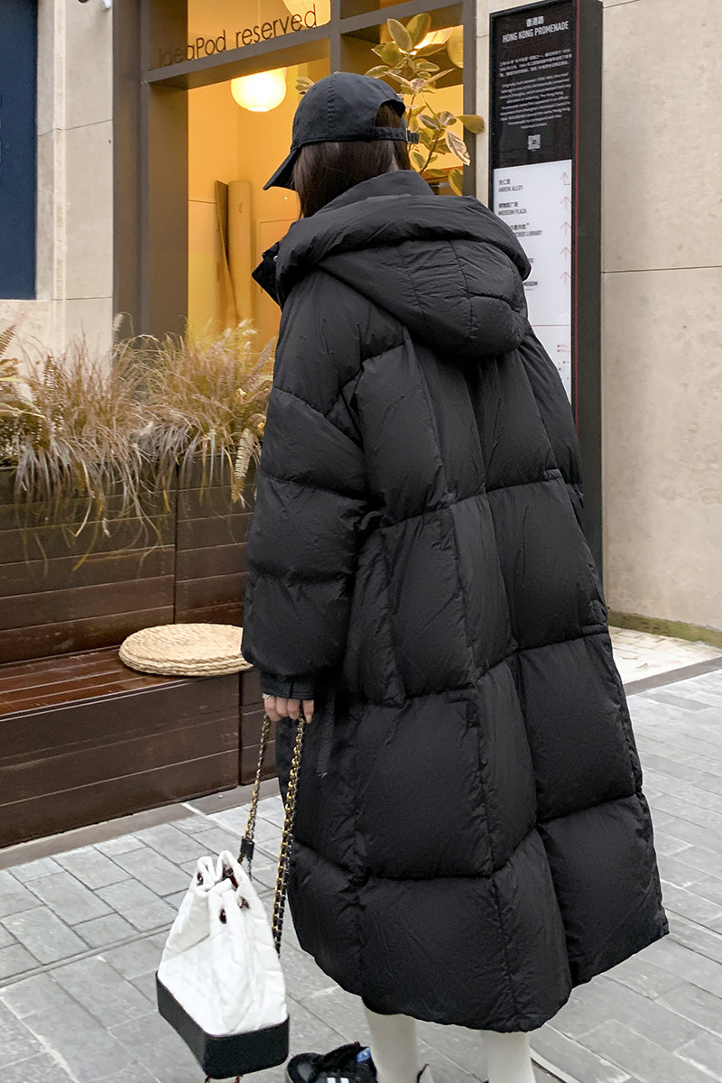 黑色长款过膝羽绒服女连帽冬季2025新款流行独特好看白鸭绒面包服,女装棉衣/棉服,2C311