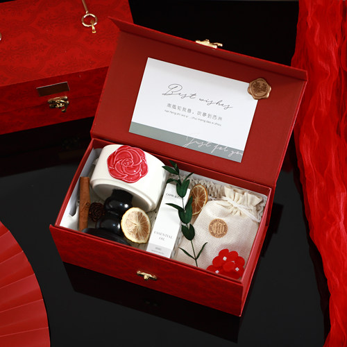 《山茶花》复古香薰精油扩香石礼盒小众高级感结婚新婚礼品送新人