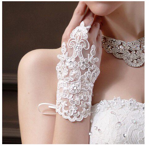 婚纱手套韩式新娘结婚蕾丝手套短款露指旗袍礼服 Wedding Gloves