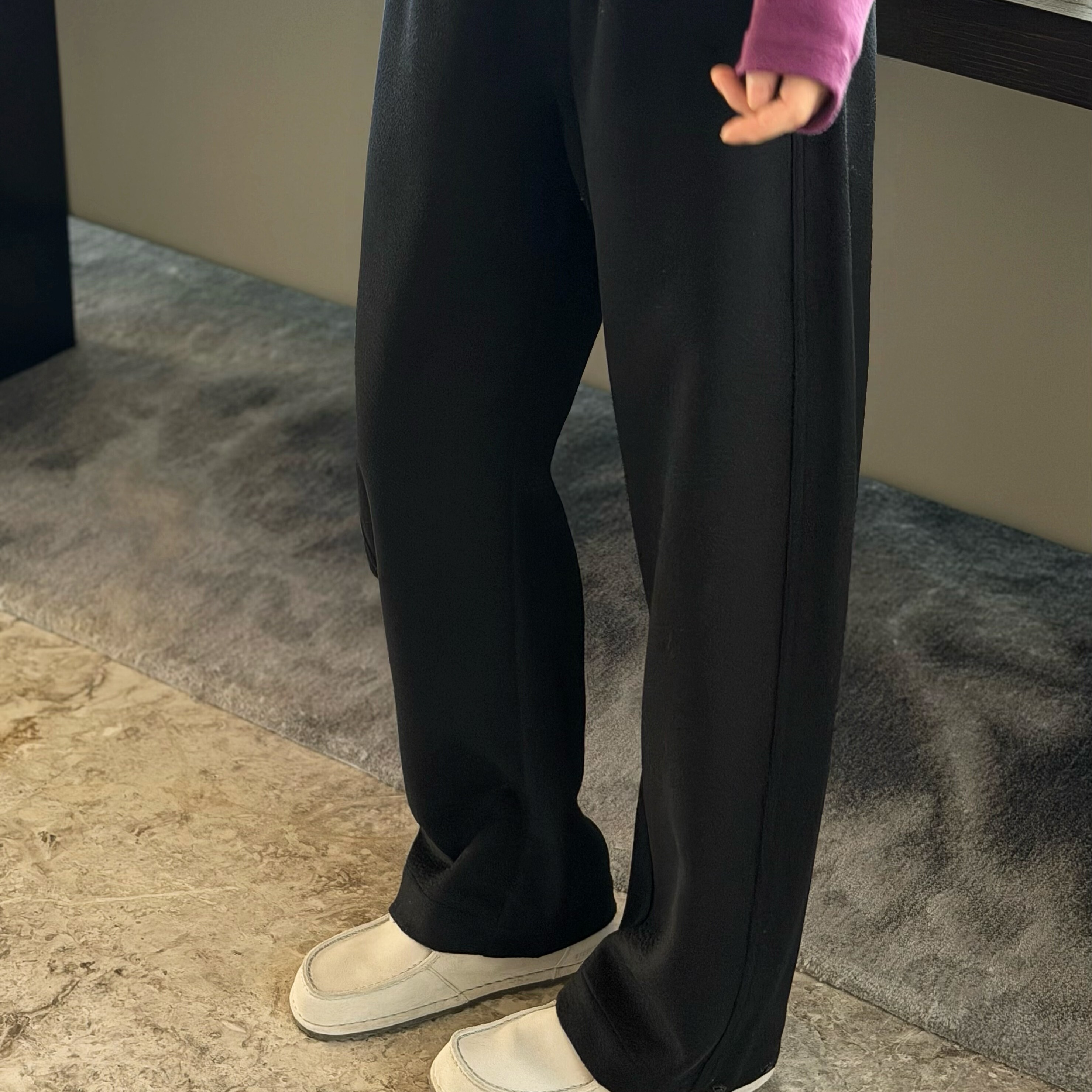 波光粼粼的轻奢感！100羊毛水波纹可调节裤口休闲裤