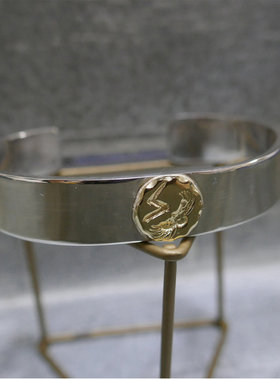 znative原firstarrows职人独立品牌复古镜面平打点金飞鹰闪电手镯