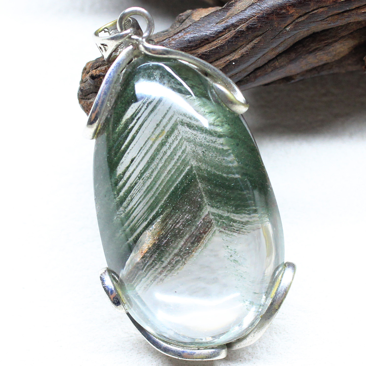 如鸿一物一图天然绿幽灵原石吊坠千层山水晶挂件男女款项链