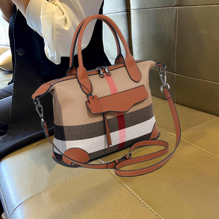 格子包包2026新款帆布真皮高级感感大容量托特包女手提单肩斜挎包