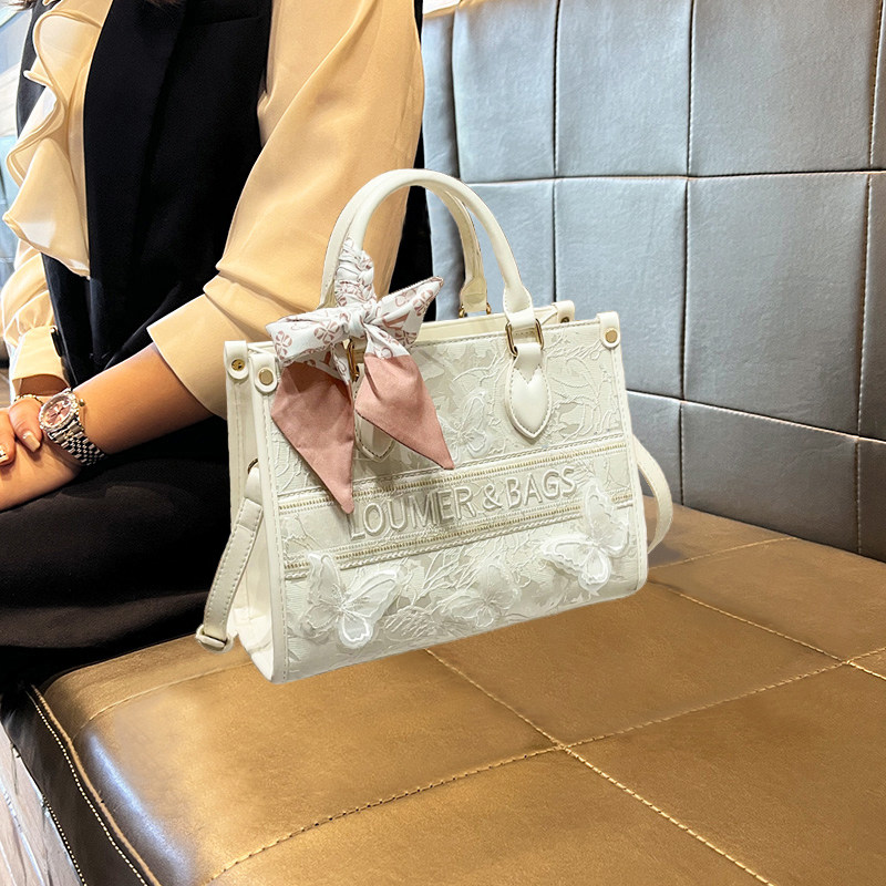 品牌包包女士2025新款时尚高级感通勤小个子托特包手提单肩斜挎包