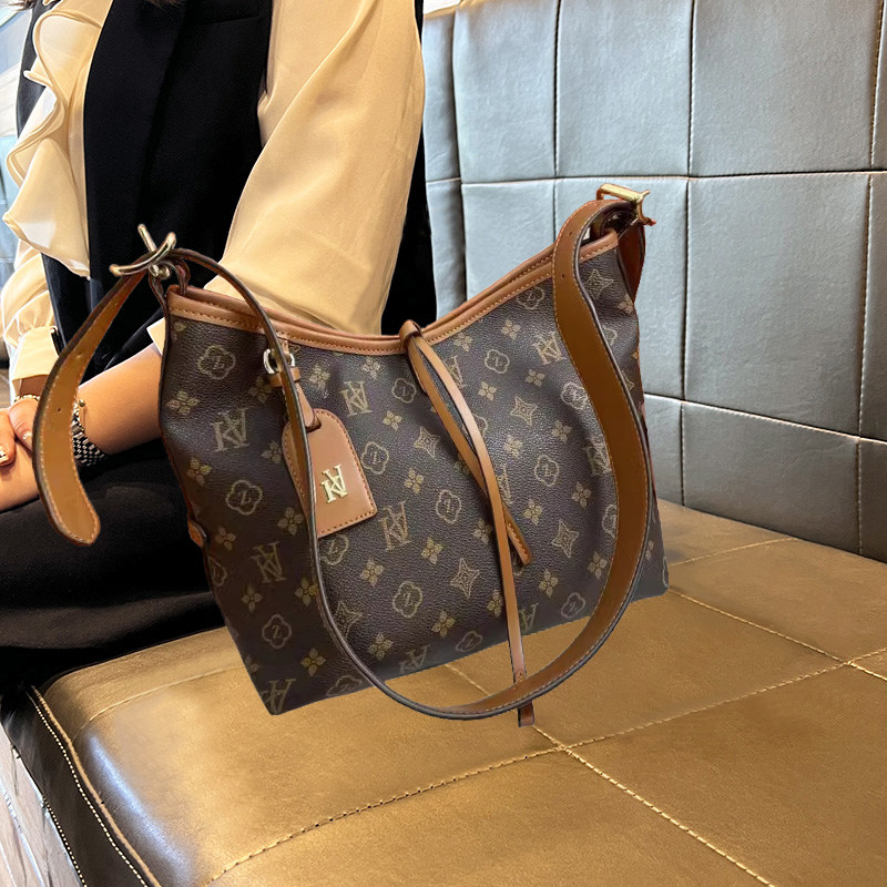 凯狄欧品牌时尚托特包