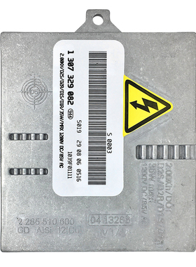 适合马自达6奔驰CLK320 A3 S3 S63 S500S550奥迪TT大灯安定器模块