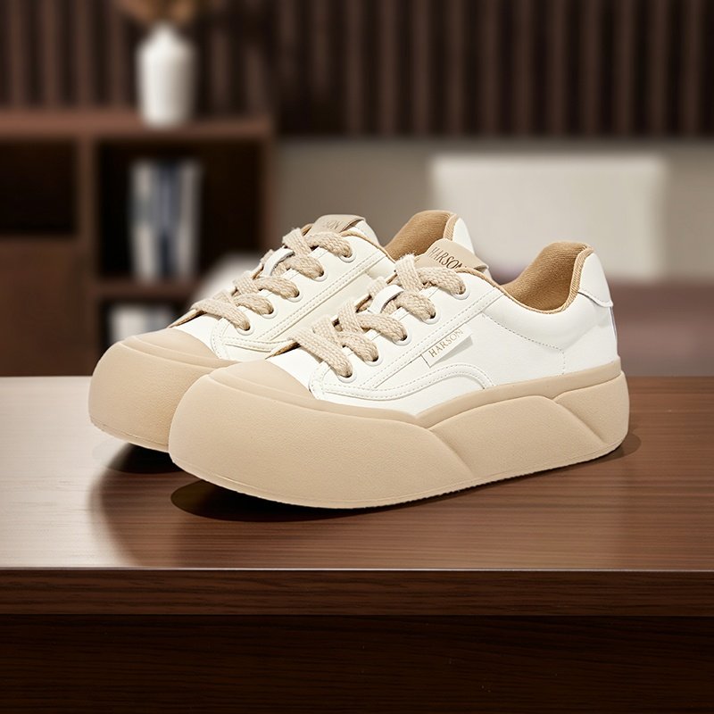 哈森休闲风厚底增高小白鞋女26新款百搭面包鞋板鞋休闲女鞋,女鞋,时尚休闲鞋,淘宝优惠券,粉丝福利购,淘宝优惠卷