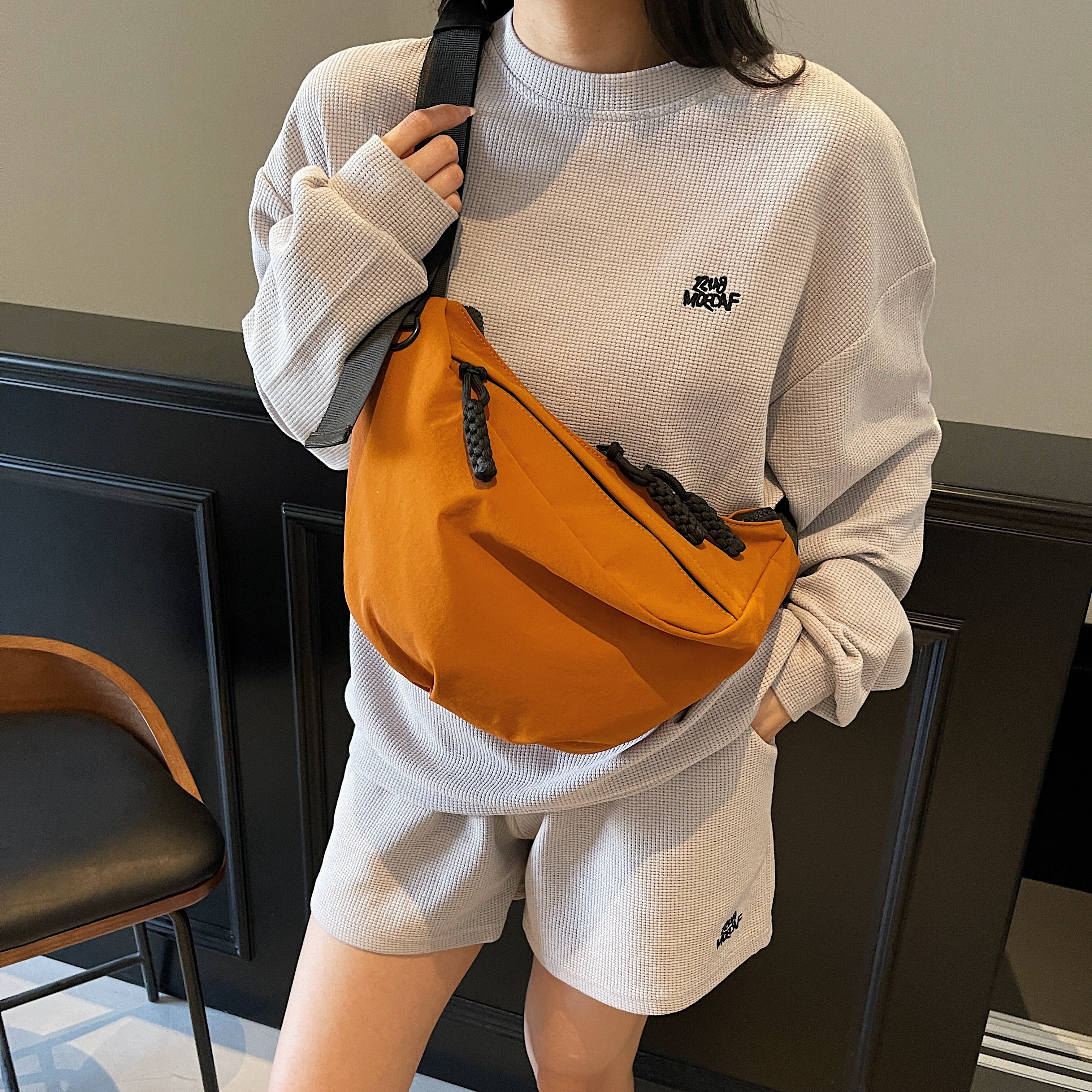 饺子包女斜挎包2025新款包包大容量通勤百搭骑行登山运动女包挎包,箱包皮具/热销女包/男包,时尚帆布包,淘宝优惠券,粉丝福利购,淘宝优惠卷