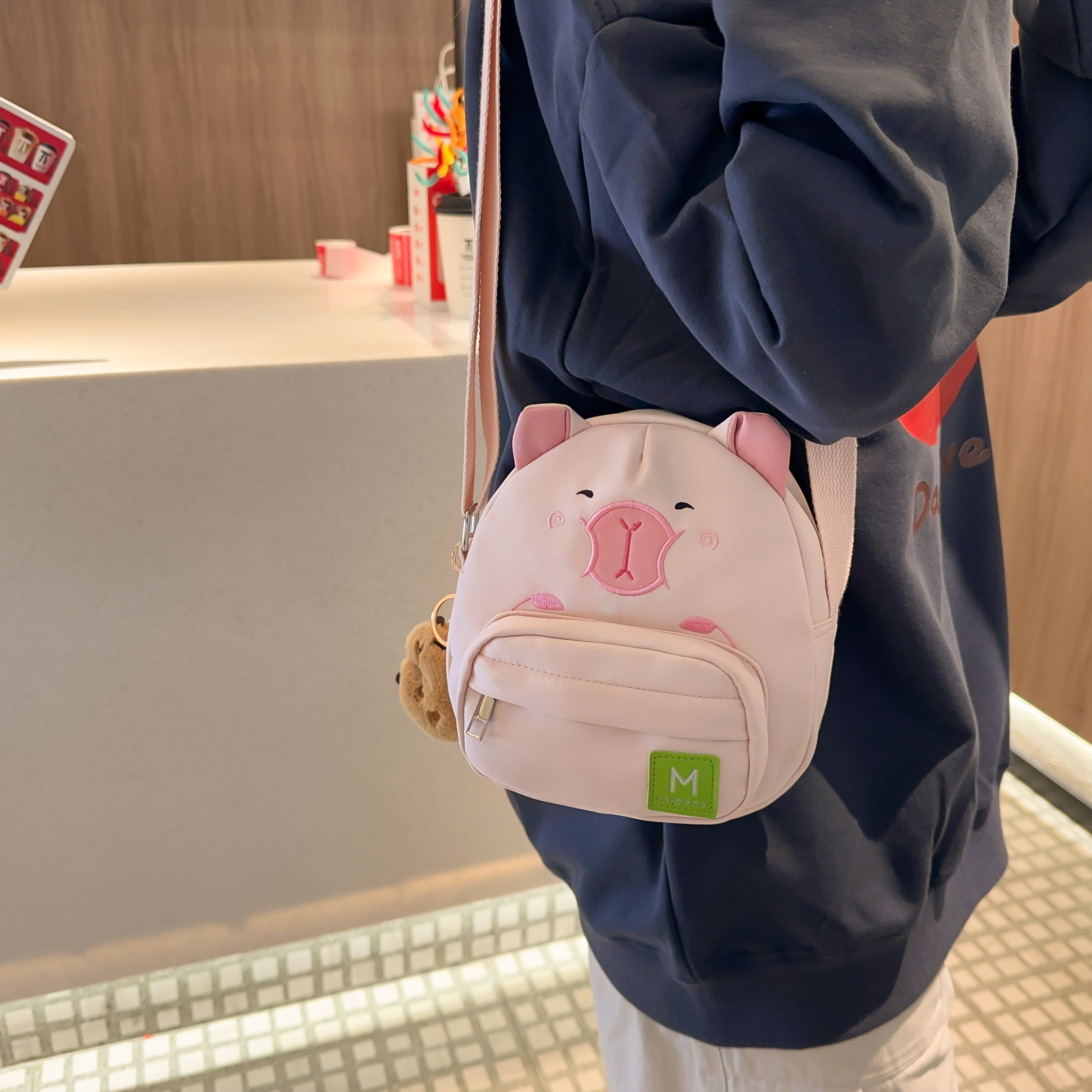 2025新款儿童斜挎包女童卡皮巴拉