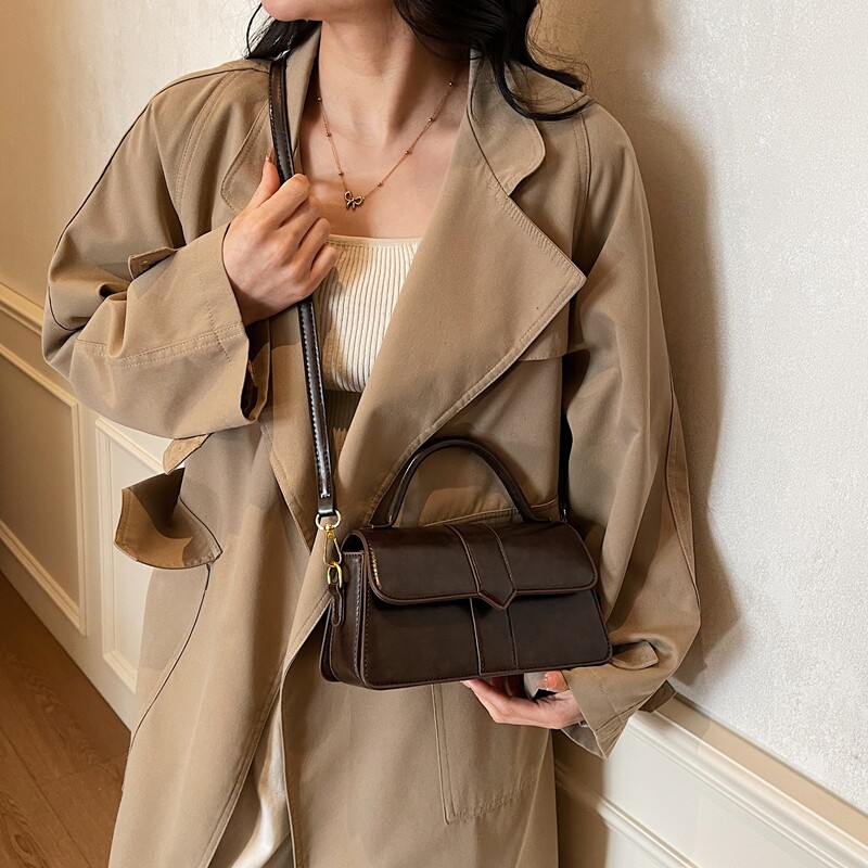 红鹮鸟女包高级感油蜡皮亮面小方包斜挎复古单肩包简约韩系手提包