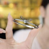 艳艳 一鹿有你 微镶小鹿头手镯女生小众精致高级感送女友礼物