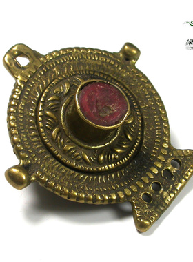 lssp/绿色石品mz292 不还价 藏式风格老托甲 老天铜挂件