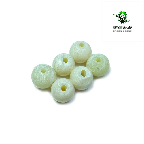 lssp/绿色石品wp699 不还价 15世纪奶皮色老地方玉小配珠多颗珠