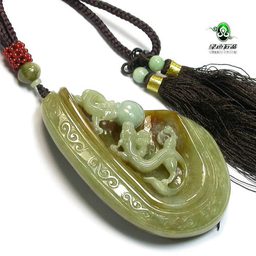 Lssp/绿色石品a货俏色黄翡手把件