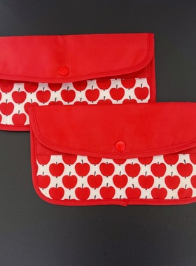 特价红色苹果图案按扣式票据证件收纳包可做口罩收纳 尺寸12*23