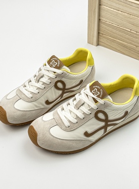 真皮超软阿甘鞋女款2026春夏新款草莓粉休闲运动平底丑萌德训鞋潮