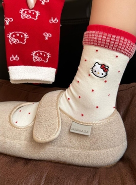 冬日kitty袜子红色元素也太洋气了~满满的圣诞节氛围！显白羊毛袜