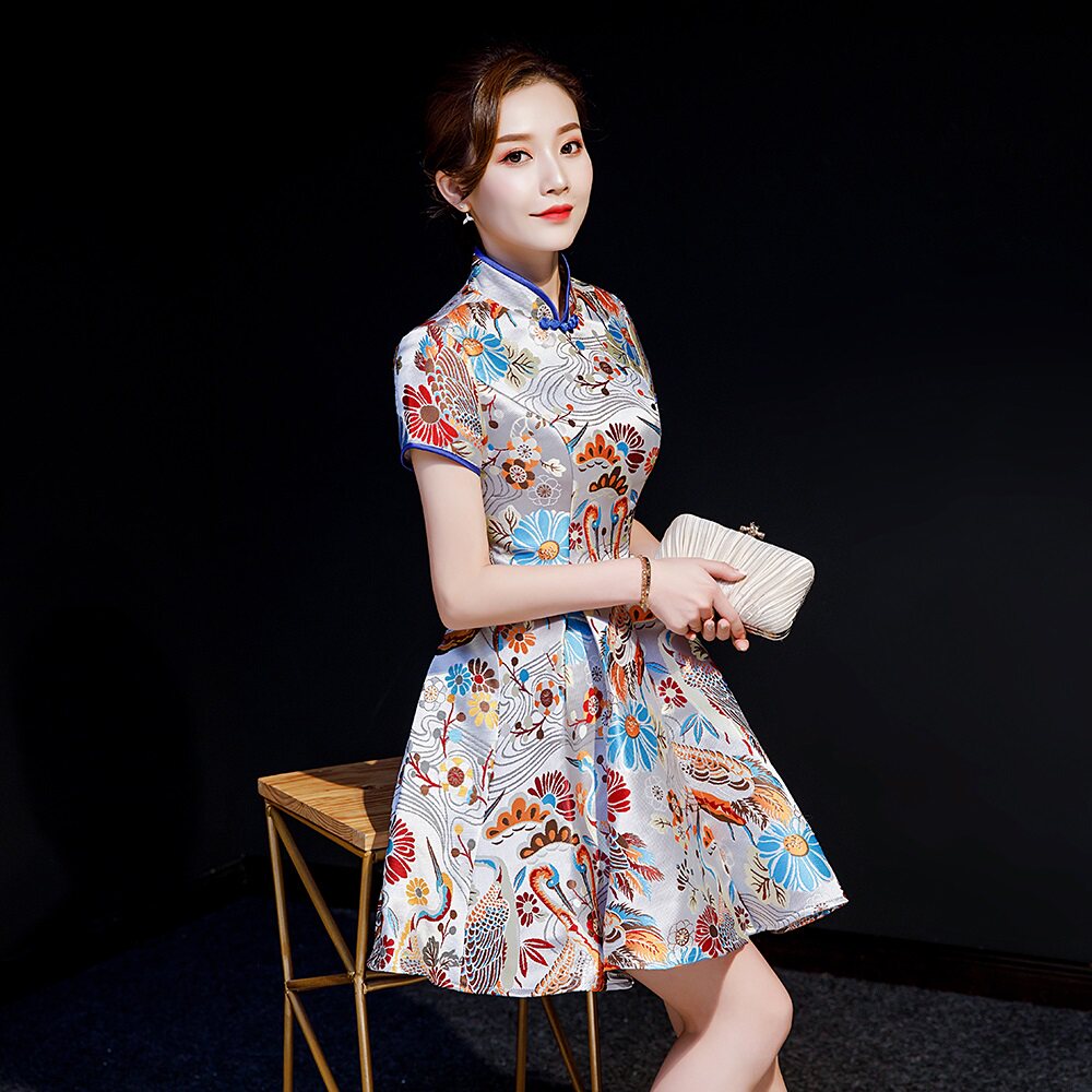 紫缘萱中式风短袖刺绣礼服女演出服小个子显瘦舞台表演短裙复古风