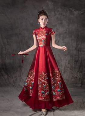 紫缘萱新款高端演出礼服舞台装刺绣龙腾图大合唱红色中式国风显瘦