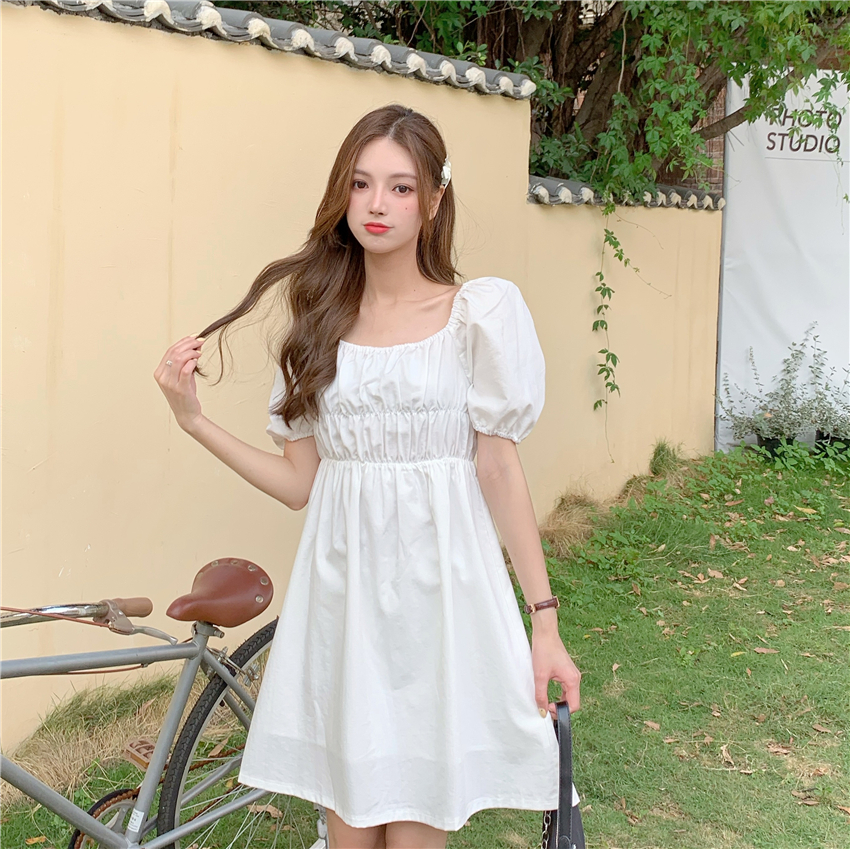 Real price summer 2021 new French retro square collar solid color thin A-line waist Short Sleeve Dress