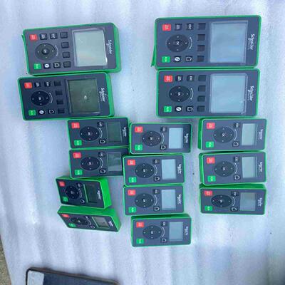 施耐德变频面板VW3A1111剩2个200单价VW3A1议价