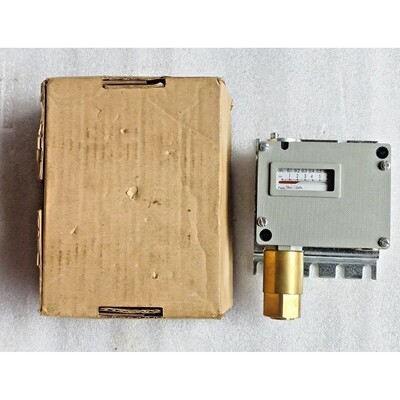 TRAFAG Sensori Controlli 900.2376.924 Pressostato 0 4 BAR 90