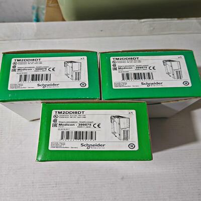 施耐德TM2DDI8DT盒码一致1台议价