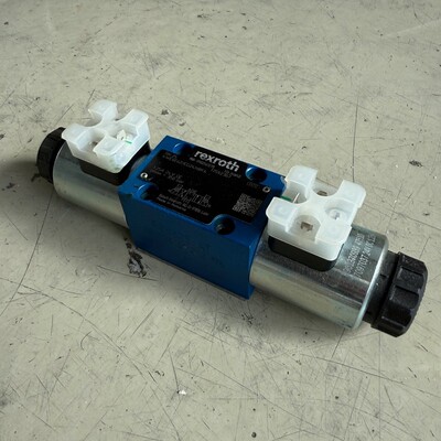 1x Rexroth 4WE6E62/EG24N9K4 R900561278 Wegesteuerventil Hydr