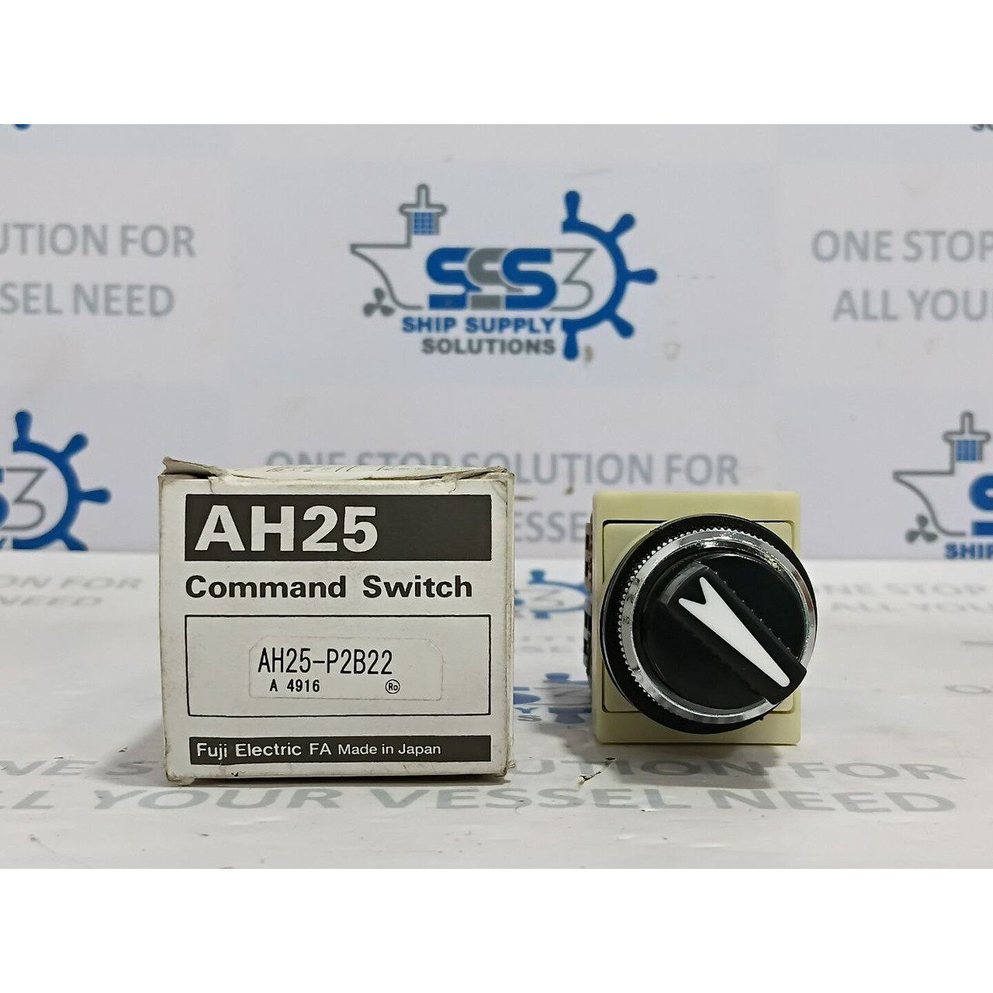 富士电气AH25-P2命令选择开关AH25-P2B22 250V 6A