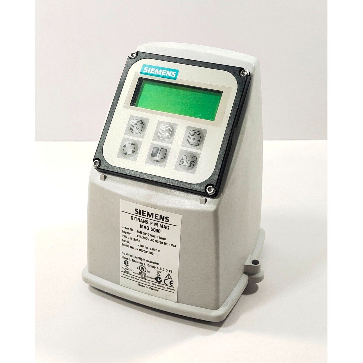 西门子 SITRANS FM MAG 5000 聚酰胺封闭式转换器 7ME69101AA101A