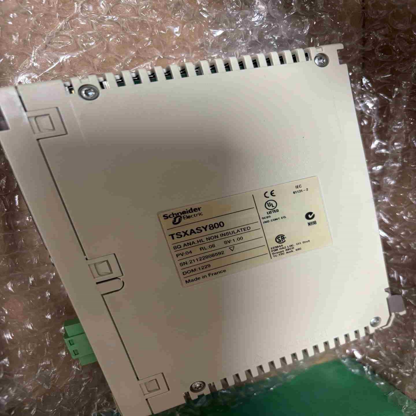 施耐德plc模块TSXASY800议价