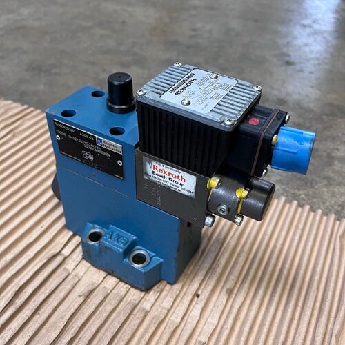 1x Bosch Rexroth R900925066 DREME10-52/200YG24K31M Druckredu