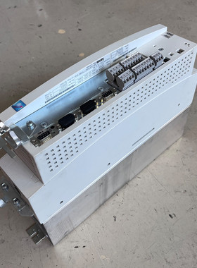 1x Lenze EVS9321-ES Servo Controller 9300 Series 33.9321SE.2