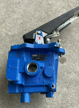 Rexroth LT17MFA-41/060FOE/02M14 R901000328 Pedal Bremsventil