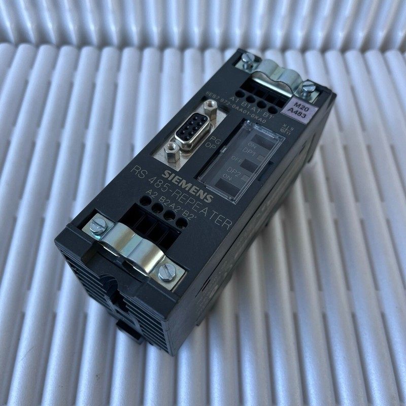 1x Siemens SIMATIC DP 1P 6ES7 972-0AA01-0XA0 RS?485?Repeater