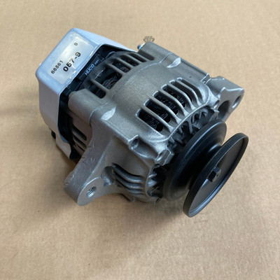 ORIGINAL Kubota 16495-6401-3 Lichtmaschine 12V Kubota |